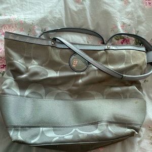 Coach shoulder bag